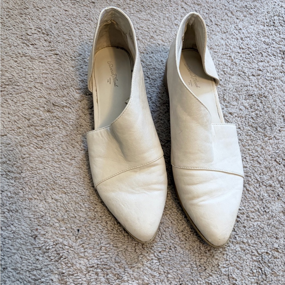 Universal Thread Cream Pointed Toe Slip-On Flats